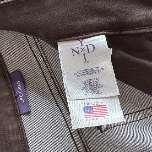 NYDJ Jeans Women’s Chocolate Brown leggings with Lift Tuck Technology - Picture 5 of 10